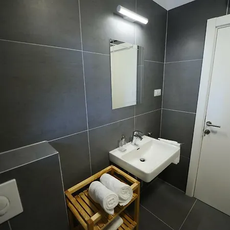 58 Apartment