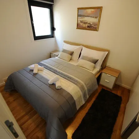 58 Apartment *