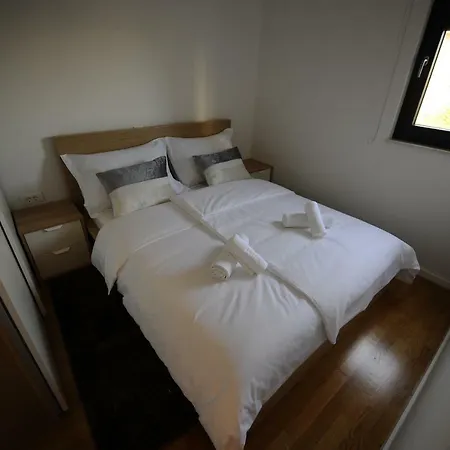 58 Apartment *