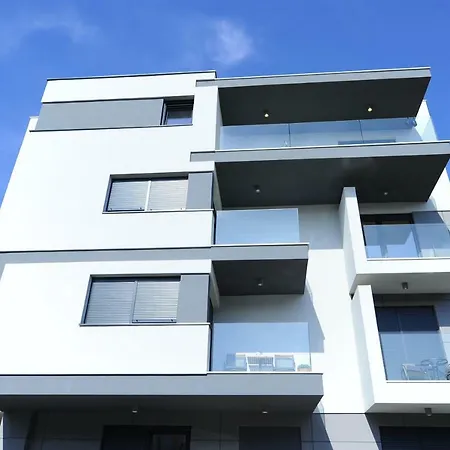 Apartment 58