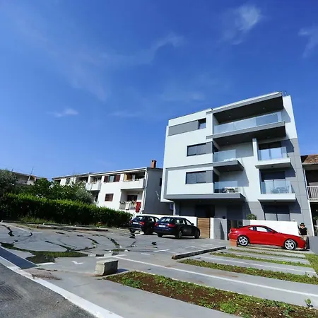 58 Apartment Split
