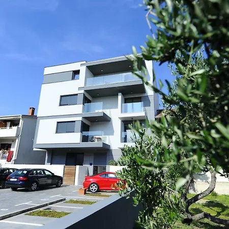 58 Apartment Split