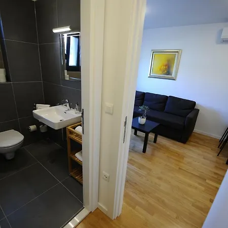 Apartment 58